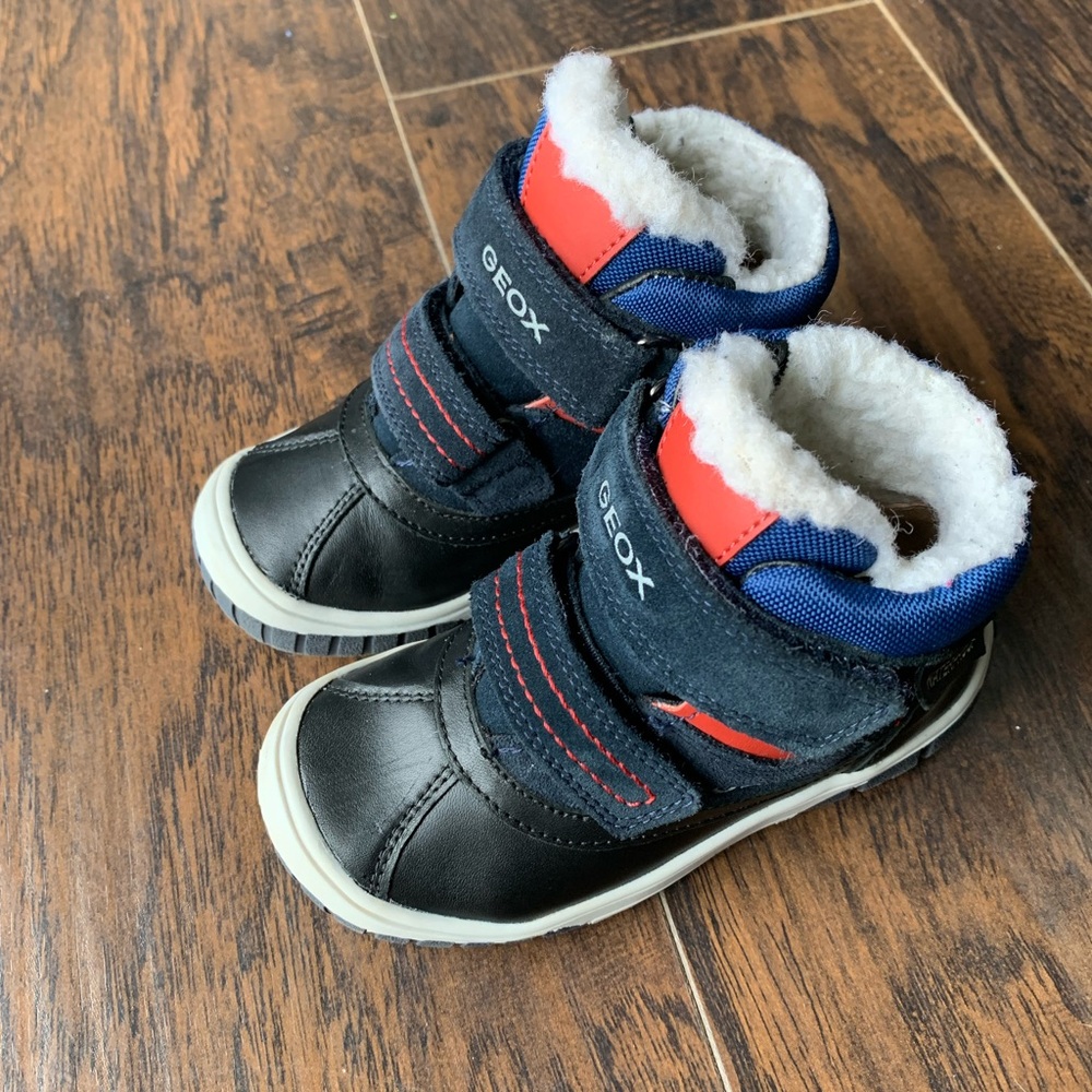 GEOX Leather Winter Boots for Kids Sz 8.5